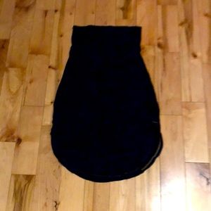 Joe fresh size 6 dark blue with a tan stitching